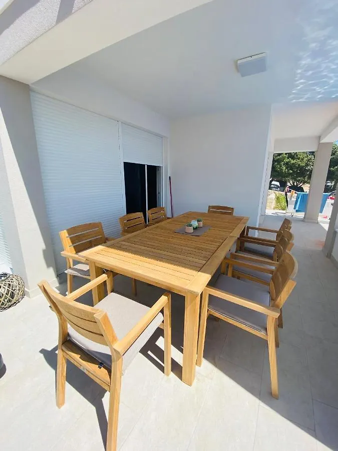 Villa Mondee Mandre 0*,  Croatia